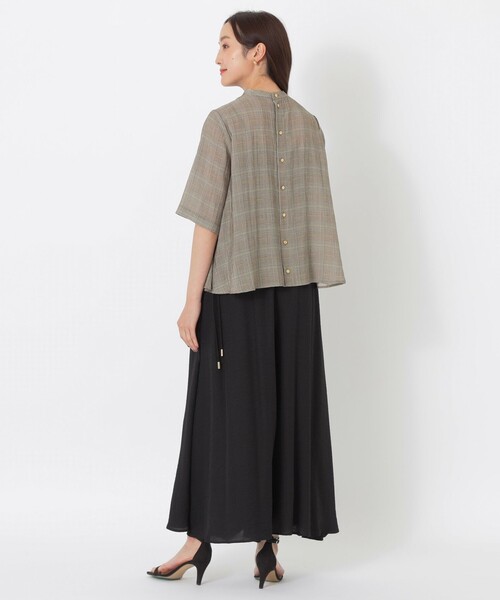 S.ESSENTIALS(エスエッセンシャルズ)の「ピンタックシアーブラウス(シャツ/ブラウス・レディース・ブラウン系その他/ダークネイビー・38)」の5枚目の写真