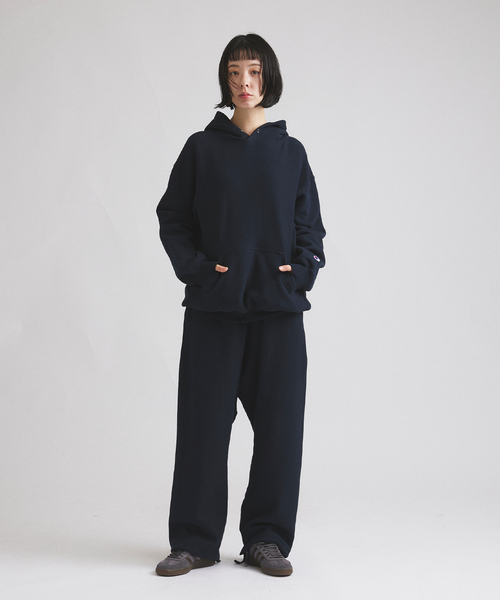 セール】CHAMPION / チャンピオン 別注 SOLID SWEAT HOODIE（パーカー