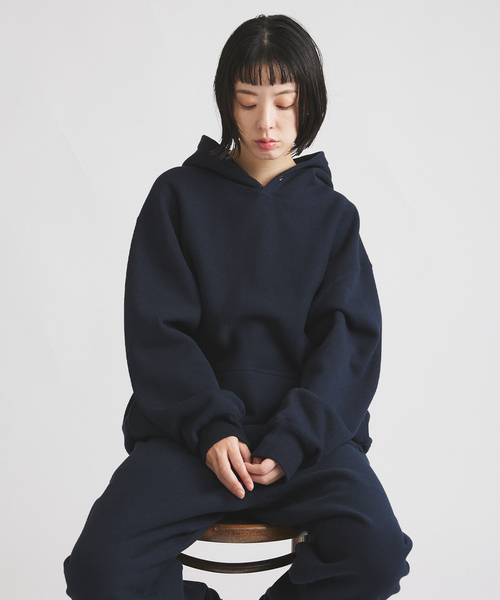 Champion(チャンピオン)の「CHAMPION / チャンピオン 別注 SOLID SWEAT HOODIE(パーカー・メンズ・ブラック系その他/ネイビー/チャコールグレー・X-LARGE/LARGE/MEDIUM)」の15枚目の写真