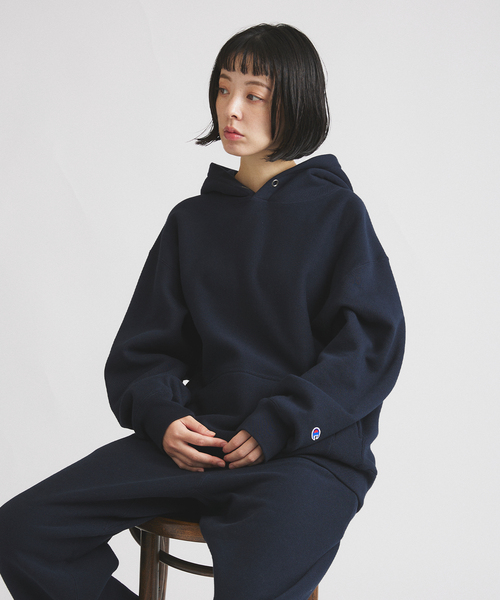 Champion(チャンピオン)の「CHAMPION / チャンピオン 別注 SOLID SWEAT HOODIE(パーカー・メンズ・ブラック系その他/ネイビー/チャコールグレー・X-LARGE/LARGE/MEDIUM)」の16枚目の写真