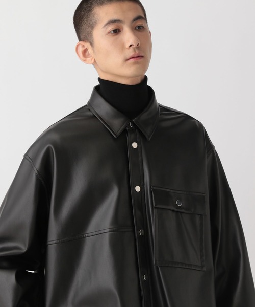 STERNBERG(スタンバーグ)の「フェイクレザーシャツジャケット(シャツ/ブラウス・メンズ・ブラック/ベージュ・MEDIUM/LARGE)」の2枚目の写真