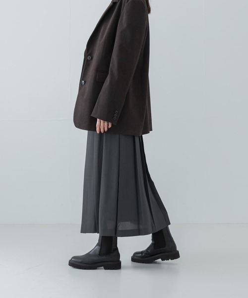 URBAN RESEARCH（アーバンリサーチ）の「梳毛ライクプリーツスカート（スカート・レディース・グレー/チャコールグレー・36/38）」の4枚目の写真