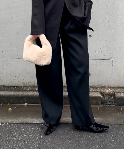 LE VERNIS(ル・ベルニ)の「LE VERNIS(ル・ベルニ)Fake fur micro bag(ハンドバッグ・レディース・ライトベージュ/パープル/オレンジ/ブラウン/グリーン/ピンク・FREE)」の17枚目の写真