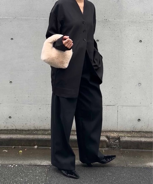 LE VERNIS(ル・ベルニ)の「LE VERNIS(ル・ベルニ)Fake fur micro bag(ハンドバッグ・レディース・ライトベージュ/パープル/オレンジ/ブラウン/グリーン/ピンク・FREE)」の18枚目の写真