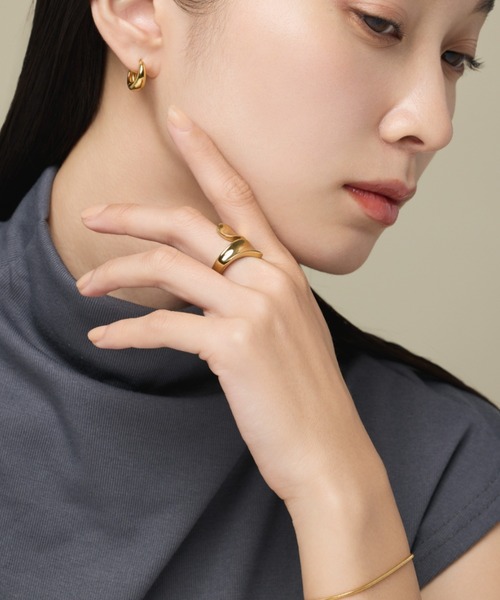 ciite' surgical stainless(シーテサージカルステンレス)の「【 金属アレルギー対応 】 モチーフリング サージカルステンレス(リング・レディース・ゴールド/シルバー・11号/9号/13号)」の6枚目の写真