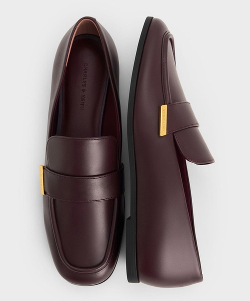 新品未使用品　チャールズアンドキース　アーモンドトゥローファーフラット　ブラック CHARLES ＆ KEITH ローファー アーモンドトゥ ローファー