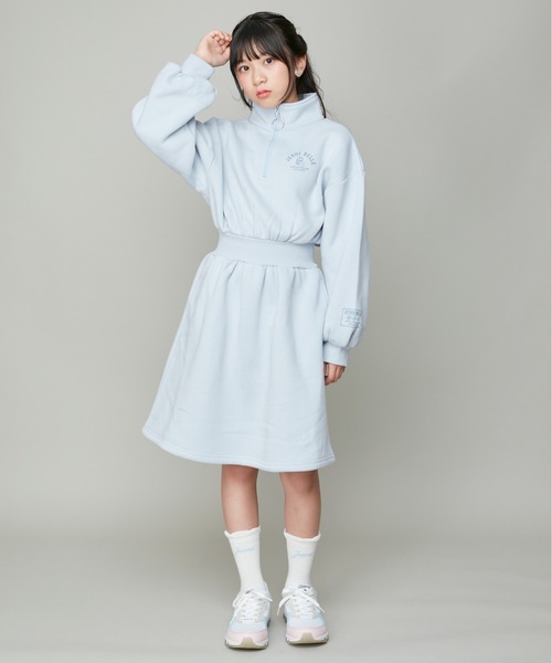 JENNI belle(ジェニィベル)の「【WEB限定】【あったか】裏起毛ハーフZIPワンピ(ワンピース・キッズ・サックスブルー/ブラック・130cm/140cm/150cm/120cm)」の5枚目の写真