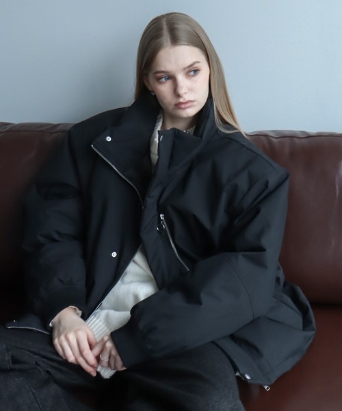 ELLUV（エルブ）の「【ELLUV/エルヴ】防風/ストレッチファブリック ジップギミック パテッドヒートジャケット（ダウンジャケット/コート・メンズ・ブラック・S/M/L）」の3枚目の写真