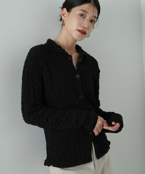 N.（N. Natural Beauty Basic）（エヌエヌナチュラルビューティーベーシック）の「◆ふくれシャーリング襟付きニットカーディガン（カーディガン/ボレロ・レディース・オフホワイト/レモンイエロー/ブラック・MEDIUM）」の2枚目の写真