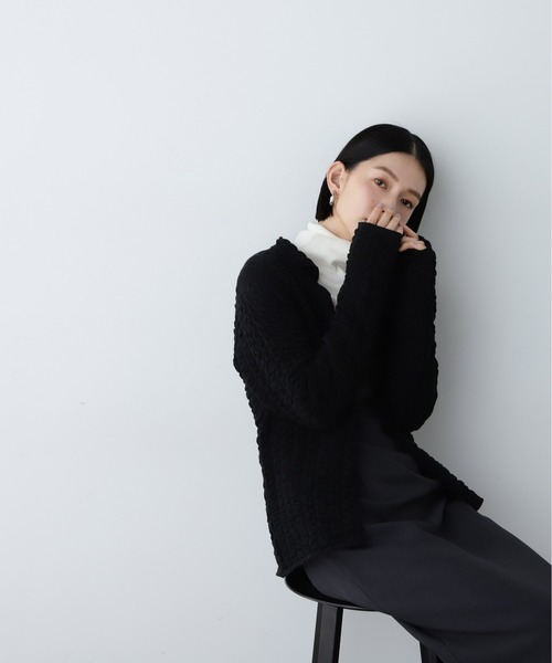 N.（N. Natural Beauty Basic）（エヌエヌナチュラルビューティーベーシック）の「◆ふくれシャーリング襟付きニットカーディガン（カーディガン/ボレロ・レディース・オフホワイト/レモンイエロー/ブラック・MEDIUM）」の20枚目の写真