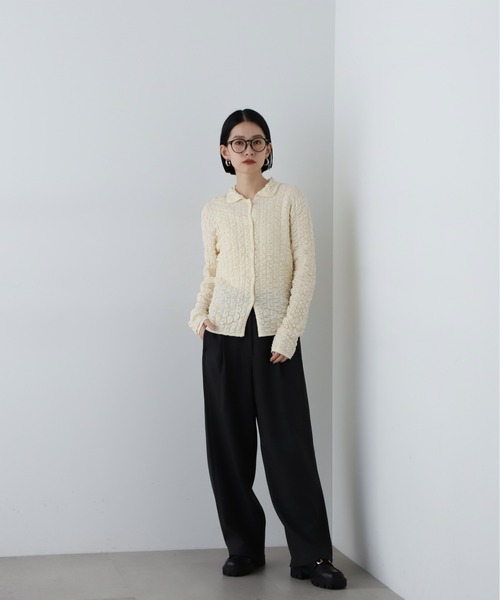 N.（N. Natural Beauty Basic）（エヌエヌナチュラルビューティーベーシック）の「◆ふくれシャーリング襟付きニットカーディガン（カーディガン/ボレロ・レディース・オフホワイト/レモンイエロー/ブラック・MEDIUM）」の7枚目の写真