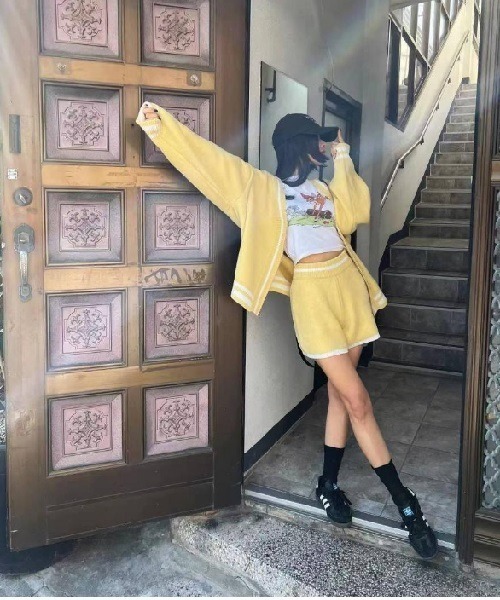 Ritomo De Ricco(リトモ・デ・リコ)の「セットアップ ニットカーディガン+ショートパンツ(カーディガン/ボレロ・レディース・ホワイト/ブラック/グレー/イエロー・FREE)」の21枚目の写真