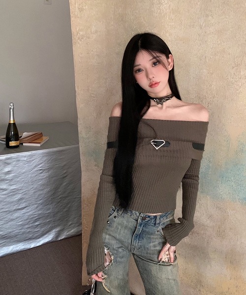 shopnikoniko(ショップニコニコ)の「ベルト付き オフショルダー リブニットトップス(ニット/セーター・レディース・ブラック/ブラウン/アイボリー・フリー)」の9枚目の写真