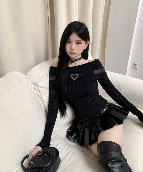 shopnikoniko(ショップニコニコ)の「ベルト付き オフショルダー リブニットトップス(ニット/セーター・レディース・ブラック/ブラウン/アイボリー・フリー)」の12枚目の写真