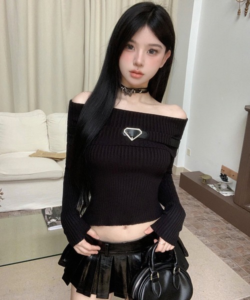 shopnikoniko(ショップニコニコ)の「ベルト付き オフショルダー リブニットトップス(ニット/セーター・レディース・ブラック/ブラウン/アイボリー・フリー)」の11枚目の写真