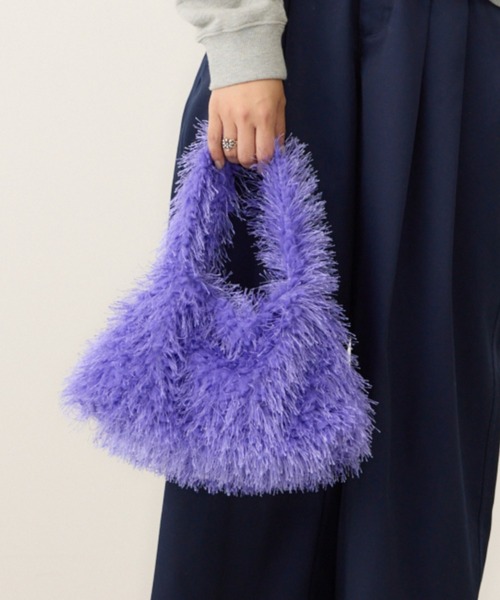 RODEO CROWNS WIDE BOWL(ロデオクラウンズワイドボウル)の「カラーフェザーハンドバッグ(ハンドバッグ・レディース・グリーン/イエロー/パープル/オレンジ・FREE)」の1枚目の写真