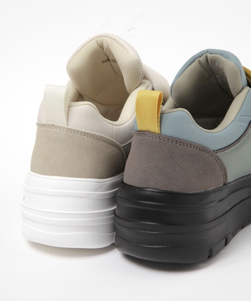 niko and...（ニコアンド）の「オリジナルパフィーベルトスニーカー（スニーカー・レディース・その他1/ブラック/アイボリー・LARGE/MEDIUM）」の13枚目の写真