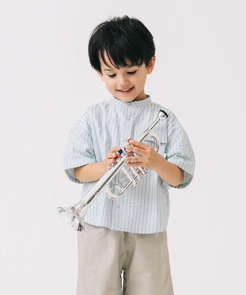 B:MING by BEAMS（ビーミングバイビームス）の「バックプリント ショートスリーブ バンドカラーシャツ 2025SS（100～140cm）（シャツ/ブラウス・キッズ・ベージュ/サックスブルー・130/120/140/110/100）」の3枚目の写真