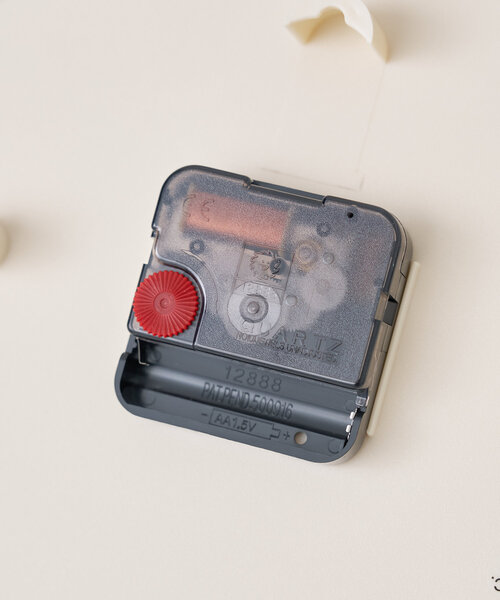 SAHIR（サヒール）の「【SAHIR サヒール】Silent Sweep Wall Clocks 掛け時計（掛け時計・レディース・ホワイト/ネイビー・0）」の6枚目の写真