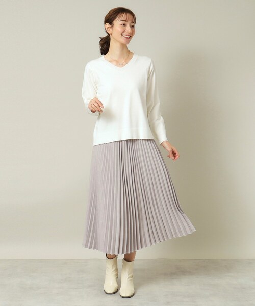 ITS'DEMO（イッツデモ）の「◆【通勤／薄手／手洗い可】ラメVネック天竺ニット（ニット/セーター・レディース・ブルー系その他/ピンク/オフホワイト/ライトグレー/ブラック・00）」の9枚目の写真