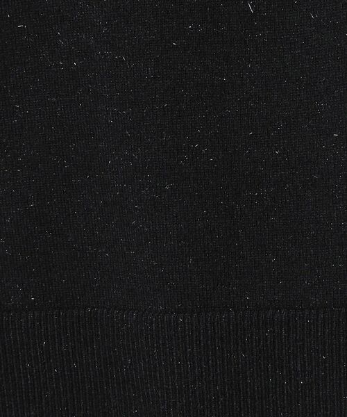 ITS'DEMO（イッツデモ）の「◆【通勤／薄手／手洗い可】ラメVネック天竺ニット（ニット/セーター・レディース・ブルー系その他/ピンク/オフホワイト/ライトグレー/ブラック・00）」の15枚目の写真