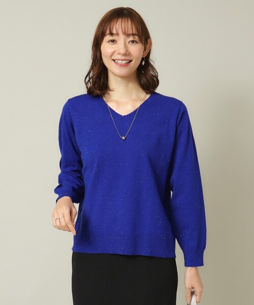 ITS'DEMO（イッツデモ）の「◆【通勤／薄手／手洗い可】ラメVネック天竺ニット（ニット/セーター・レディース・ブルー系その他/ピンク/オフホワイト/ライトグレー/ブラック・00）」の20枚目の写真