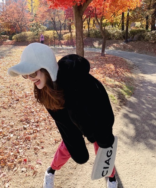 【セール】もこもこ オーバーサイズ ボアファーパーカー（パーカー）｜Ritzy（リッツィー）