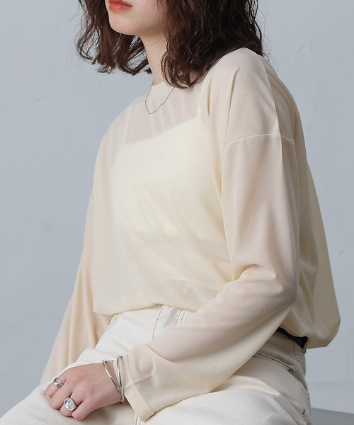 COLONY 2139(コロニートゥーワンスリーナイン)の「シアー長袖Tシャツ(Tシャツ/カットソー・レディース・ホワイト/ベージュ/ブラック/グレイッシュベージュ・FREE)」の3枚目の写真