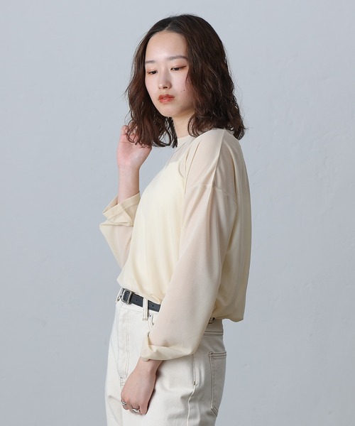 COLONY 2139(コロニートゥーワンスリーナイン)の「シアー長袖Tシャツ(Tシャツ/カットソー・レディース・ホワイト/ベージュ/ブラック/グレイッシュベージュ・FREE)」の10枚目の写真
