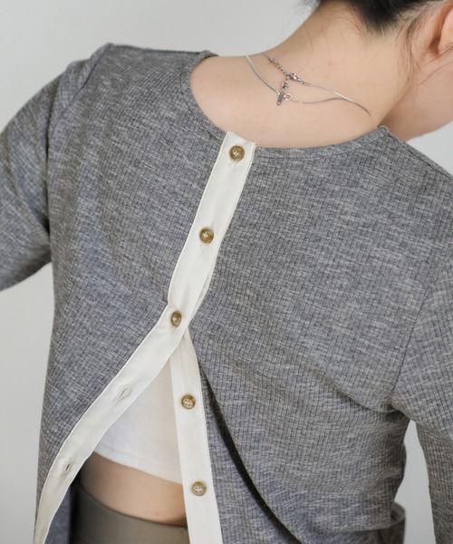 select MOCA（セレクトモカ）の「2WAYボタンデザインリブトップス（Tシャツ/カットソー・レディース・グレー/ブラック/アイボリー/ブラック系その他・FREE）」の10枚目の写真