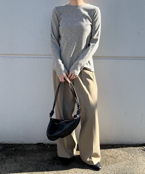 select MOCA（セレクトモカ）の「2WAYボタンデザインリブトップス（Tシャツ/カットソー・レディース・グレー/ブラック/アイボリー/ブラック系その他・FREE）」の15枚目の写真