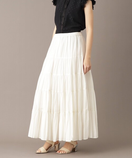 DRESSTERIOR（ドレステリア）の「【大人百花春号掲載 モデル美香さん着用】洗える/コットンボイルティアードスカート（スカート・レディース・スミクロ/ブルー系その他/オフホワイト・34/36/38/40）」の6枚目の写真