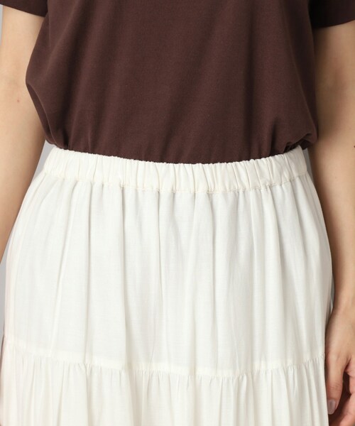 DRESSTERIOR（ドレステリア）の「【大人百花春号掲載 モデル美香さん着用】洗える/コットンボイルティアードスカート（スカート・レディース・スミクロ/ブルー系その他/オフホワイト・34/36/38/40）」の15枚目の写真