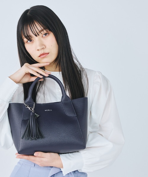 MURUA（ムルーア）の「MURUA(ムルーア) 2WAYハンドバッグ MR-B1325 タッセル（ハンドバッグ・レディース・ブラック/ライトグレー/ネイビー・FREE）」の18枚目の写真