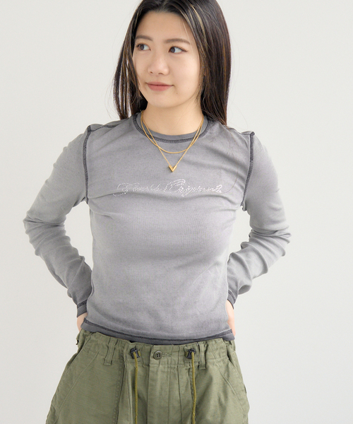 JOINT WORKS(ジョイントワークス)の「GUESS/ゲス GO RHINESTONE LONG SLEEVE TOP(Tシャツ/カットソー・レディース・ホワイト/ボルドー/ブラック・MEDIUM)」の18枚目の写真