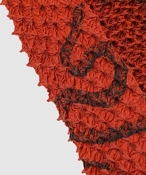MASU(エムエーエスユー)の「SPIKY SWEATSHIRT(その他トップス・メンズ・サックスブルー/レッド・48)」の5枚目の写真