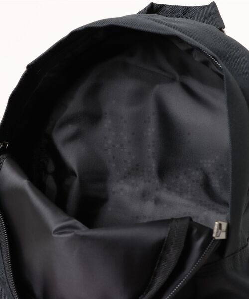 Carhartt（カーハート）の「【CARHARTT】小さめリュック バックパック　6L（バックパック/リュック・レディース・ブラウン/ブラック・FREE）」の5枚目の写真