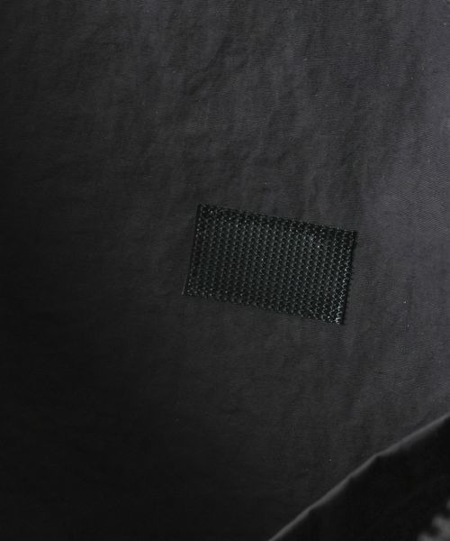 JEANASIS(ジーナシス)の「【WEB・一部店舗限定】ロゴエコBAG/319748(エコバッグ/サブバッグ・レディース・シルバー/ブラック・FREE)」の9枚目の写真
