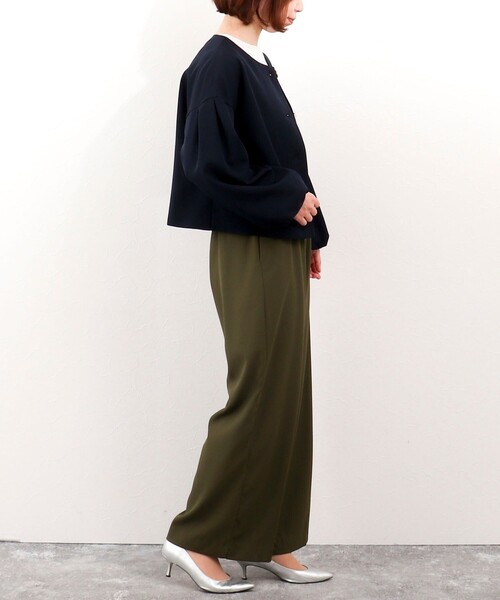 MICO COULIER（ミコクリエ）の「《オケージョン対応》ダブルクロスストレッチジャケット（ノーカラージャケット・レディース・ネイビー/ベージュ・38）」の8枚目の写真