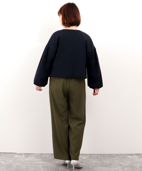 MICO COULIER（ミコクリエ）の「《オケージョン対応》ダブルクロスストレッチジャケット（ノーカラージャケット・レディース・ネイビー/ベージュ・38）」の9枚目の写真