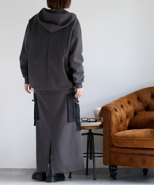 cepo(セポ)の「〈セットアップ対応〉ミリタリーポンチイージーカーゴスカート(スカート・レディース・チャコール/オフホワイト・M)」の11枚目の写真