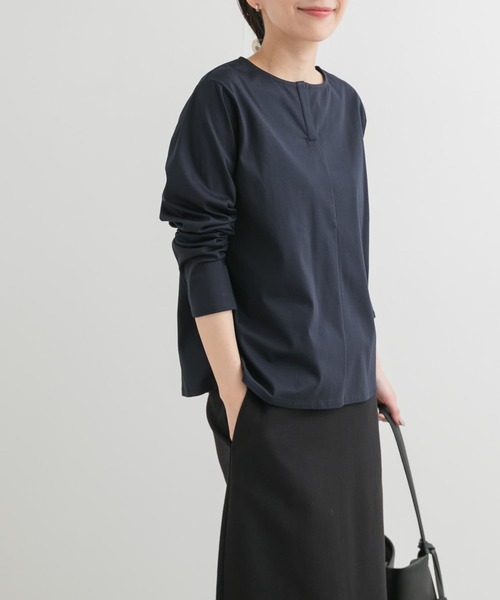 URBAN RESEARCH DOORS（アーバンリサーチドアーズ）の「シルケットコットンヘンリーネックプルオーバー（シャツ/ブラウス・レディース・ネイビー/アイボリー/ブルー・MEDIUM）」の2枚目の写真