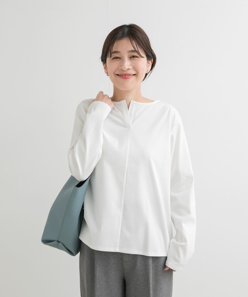 URBAN RESEARCH DOORS（アーバンリサーチドアーズ）の「シルケットコットンヘンリーネックプルオーバー（シャツ/ブラウス・レディース・ネイビー/アイボリー/ブルー・MEDIUM）」の13枚目の写真