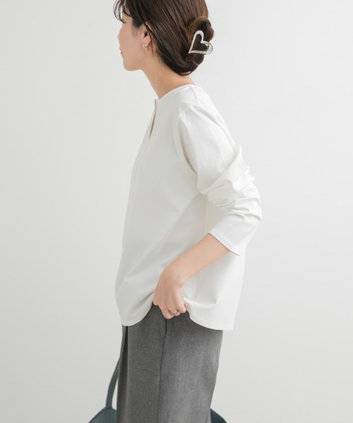 URBAN RESEARCH DOORS（アーバンリサーチドアーズ）の「シルケットコットンヘンリーネックプルオーバー（シャツ/ブラウス・レディース・ネイビー/アイボリー/ブルー・MEDIUM）」の15枚目の写真