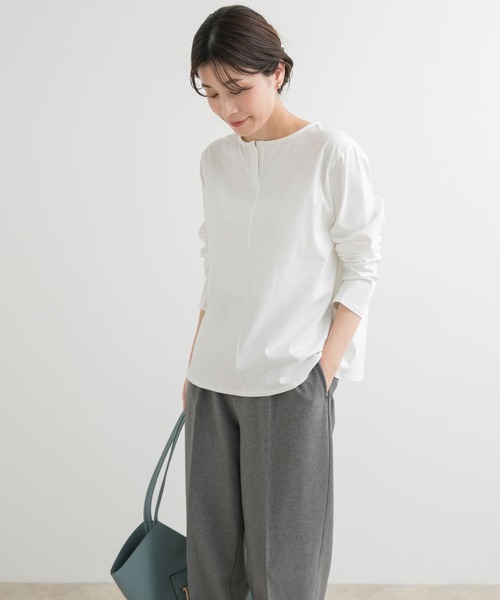 URBAN RESEARCH DOORS（アーバンリサーチドアーズ）の「シルケットコットンヘンリーネックプルオーバー（シャツ/ブラウス・レディース・ネイビー/アイボリー/ブルー・MEDIUM）」の16枚目の写真