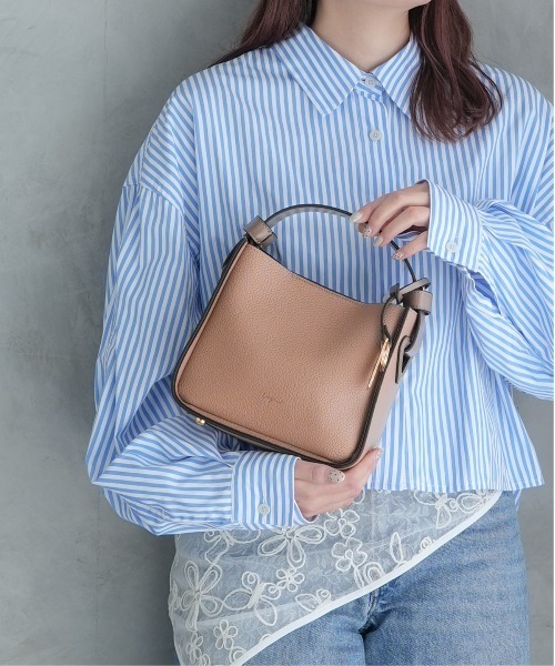 Ungrid(アングリッド)の「【Ungrid/アングリッド】 軽量ソフトシュリンク ミニショルダーバッグ(ショルダーバッグ・レディース・ブラック/オリーブ/アイボリー/グレイッシュベージュ/ダークベージュ・FREE)」の5枚目の写真