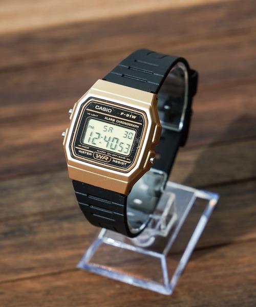 CASIO（カシオ）の「【RS】【CASIO（カシオ）】スタンダードデジタル　腕時計（デジタル腕時計・メンズ・ゴールド/グレー/ブルー/シルバー/カーキ・FREE）」の5枚目の写真