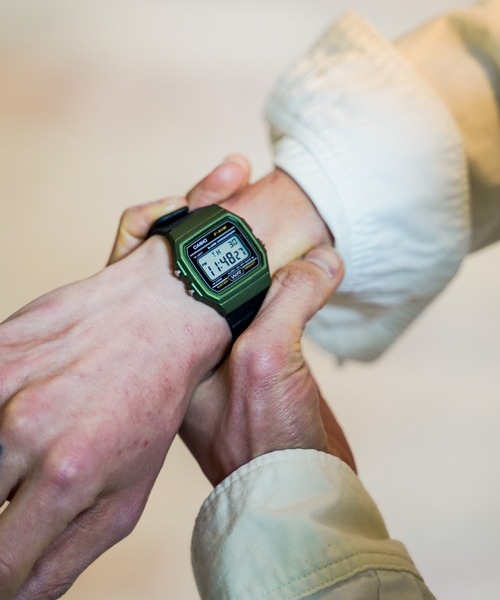 CASIO（カシオ）の「【RS】【CASIO（カシオ）】スタンダードデジタル　腕時計（デジタル腕時計・メンズ・ゴールド/グレー/ブルー/シルバー/カーキ・FREE）」の7枚目の写真