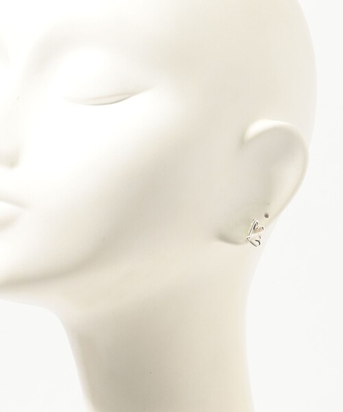 BAR JEWELLERY(バージュエリー)の「BAR Jewellery TWO HEARTS シルバーピアス(ピアス(両耳用)・レディース・シルバー・FREE)」の4枚目の写真