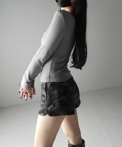 me+em select(ミームセレクト)の「【 2color 】ヴィンテージカモフラタイトショートパンツ / Vintage camouflage tight short pants(その他パンツ・レディース・グレー/カーキ・MEDIUM/SMALL/LARGE)」の6枚目の写真